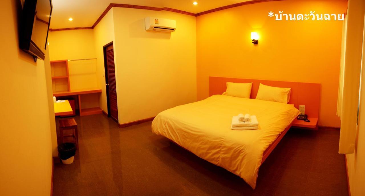 Baan Tawan Shine Surin Hotell Exteriör bild